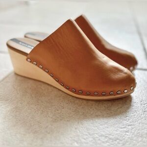 Matt Bernson Tan Wedge Mules